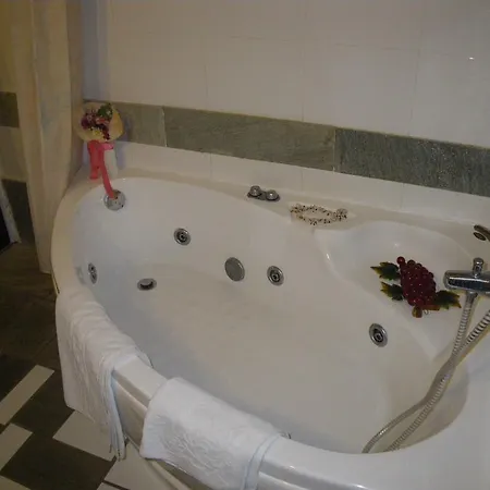 Georgie * Tsagkarada